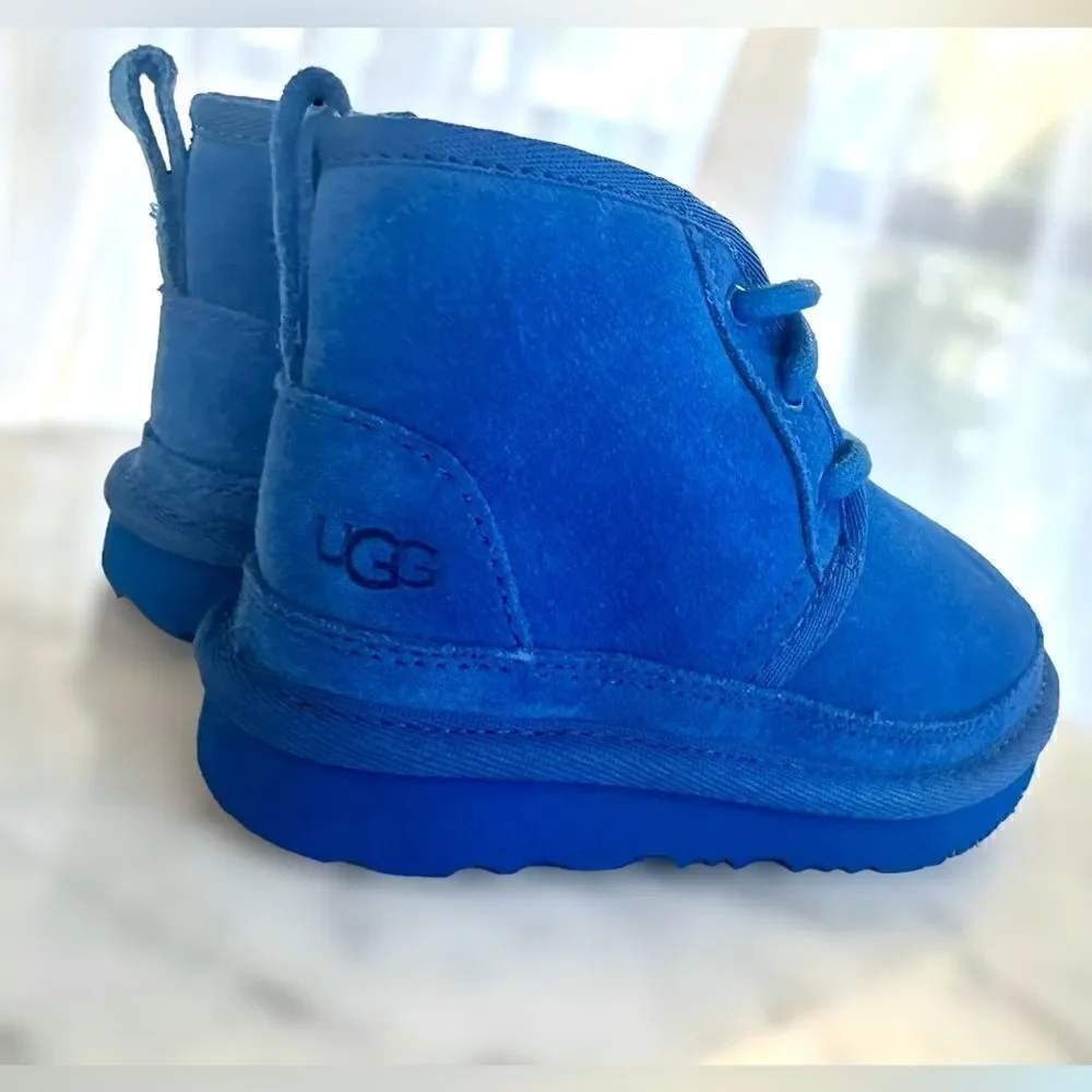🔥🔥UGG Neumel II Toddler Zippered Chukka Boots Unisex Size 8